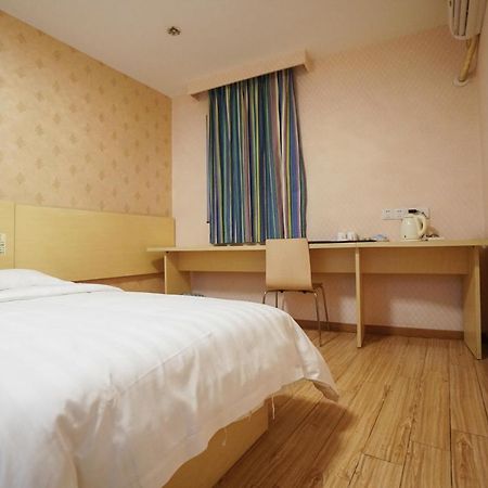 Jia Mei Xin Holiday Hotel Baiyun Airport Branch Γκουανγκζού Εξωτερικό φωτογραφία
